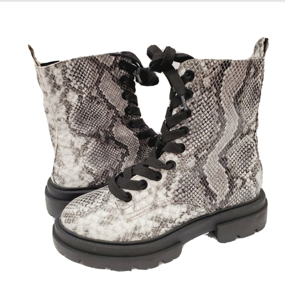 NEW DV Dolce Vita Flume Combat Boots Snake Print Faux Leather Gray - Picture 2 of 6